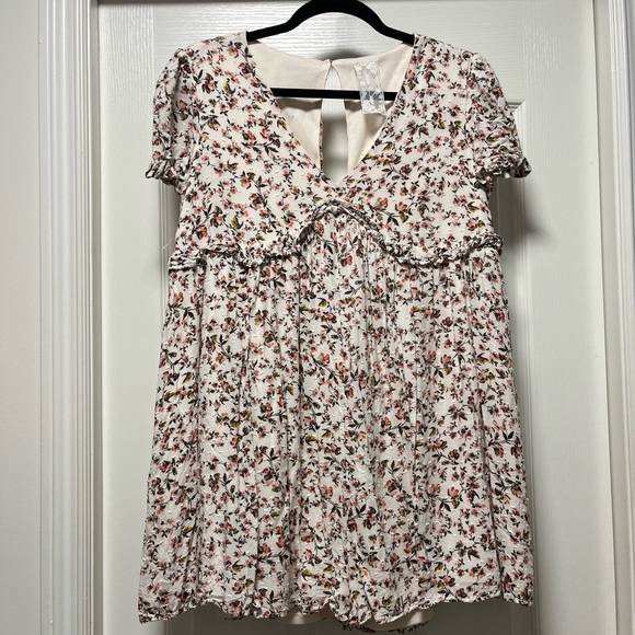 Sadie & Sage flowy floral romper - Picture 2 of 3